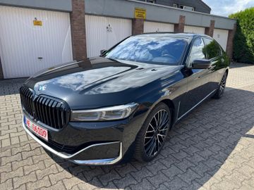 BMW 750