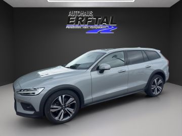 VOLVO V60 CC