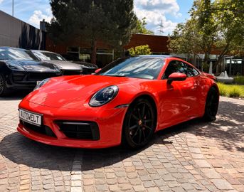PORSCHE 911
