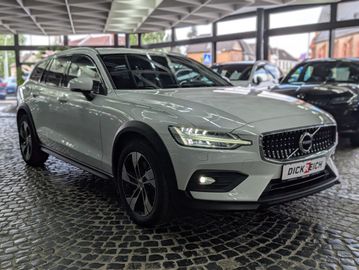 VOLVO V60 CC
