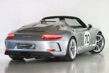 PORSCHE 991