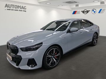 BMW 550