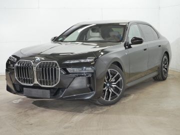 BMW 740