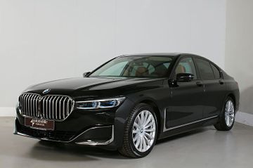 BMW 740