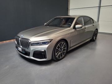 BMW 750