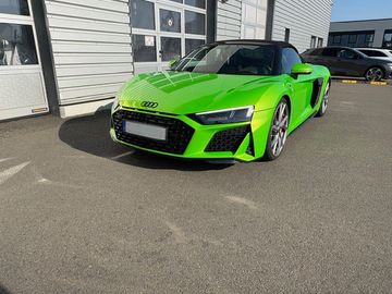 AUDI R8