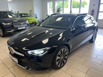 MB CLA 220 Shooting Brake