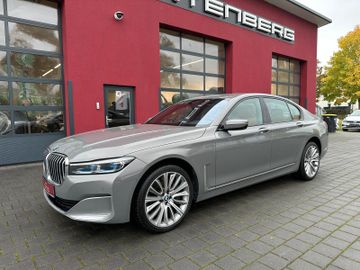 BMW 740