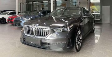 BMW 550
